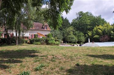 Huis met groot zwembad in Midden Frankrijk