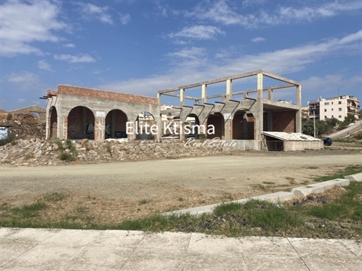 Building, 590 sq, for sale