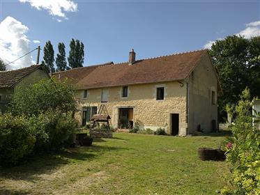 Farmhouse in Puisaye