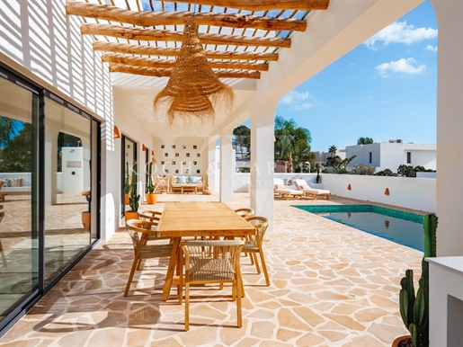Villa Ca Illetes - Moraira, estilo Ibiza, lista para habitar