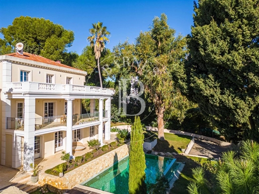 Cap D’Antibes - Belle Epoque Villa - Walking Distance From The Beach With Sea View
