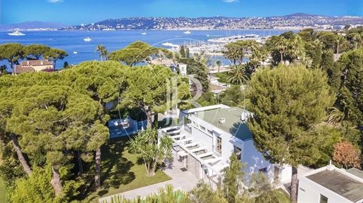 Cap D'antibes - Modern Villa Designed By Architect - Walking Distance To The Beach With Sea View