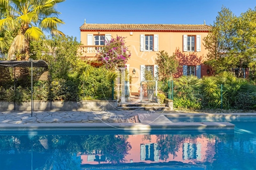 Antibes - Renovated Bastide - Quiet Area With Sea View