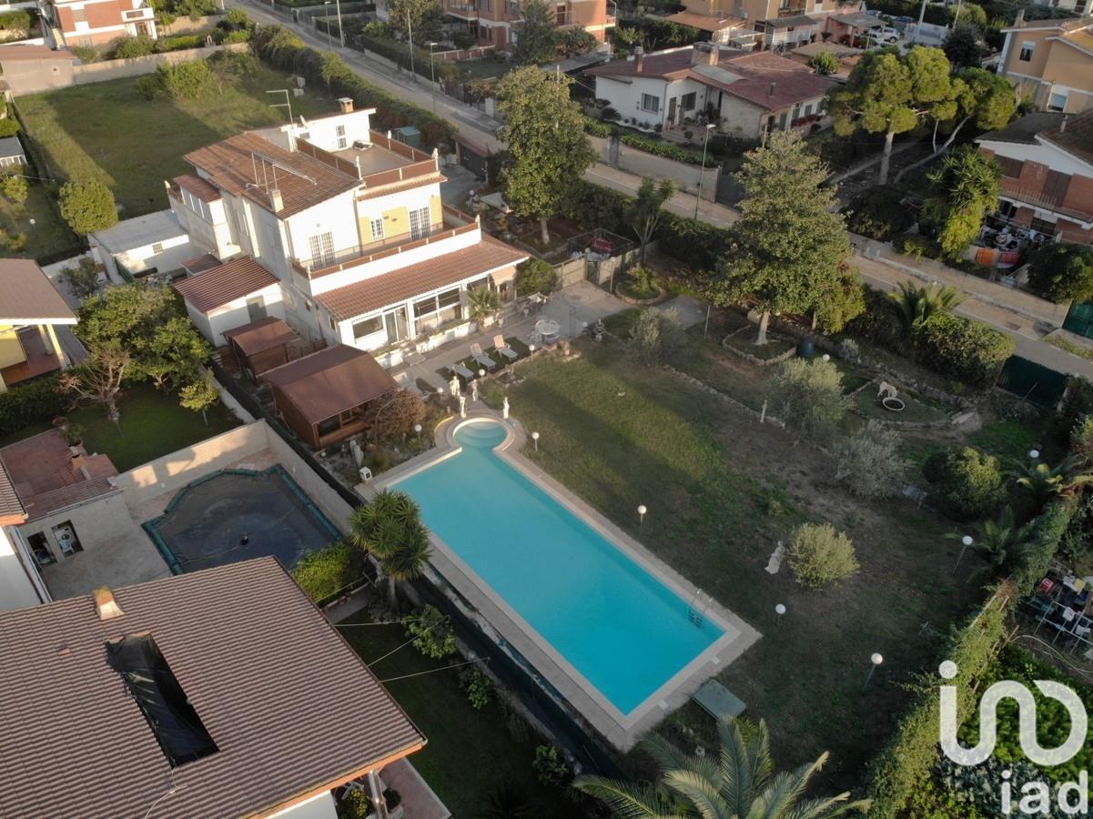 Vente Maison individuelle / Villa 327 m² - 5 chambres - Anzio