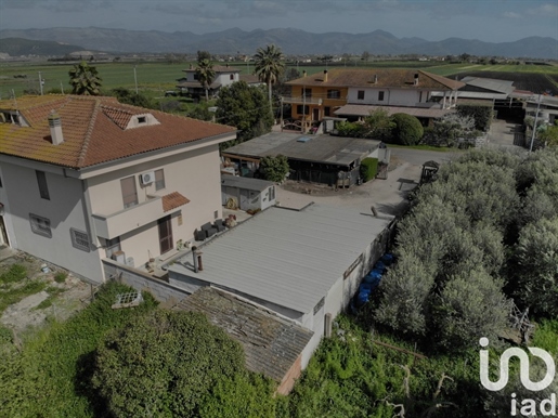 Maison Individuelle / Villa à vendre 158 m² - 3 chambres - Pontinia