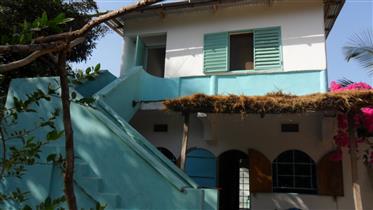 בית פרטי למכירה ליד הים בסנגל
