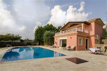 Perfect holiday or investment Property with Pool