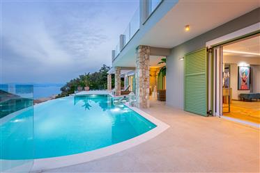 Superbe villa de 3 chambres avec une vue imprenable à Achilleion, Corfou - Grèce 