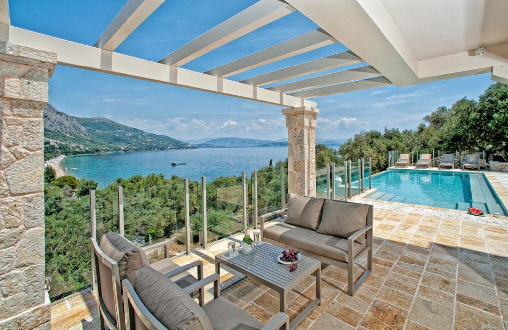 Newly built 5 Bedroom Contemporary Villa with stunning sea and mountain views, direct access to the 