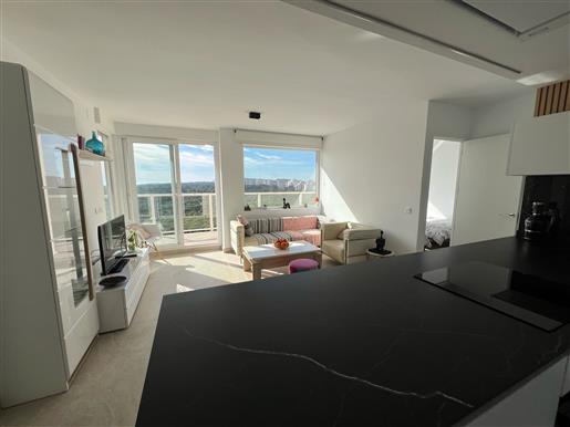 Prachtig penthouse volledig gerenoveerd, uitzicht op zee en Reina Sofia Park in Guardamar Del Segur