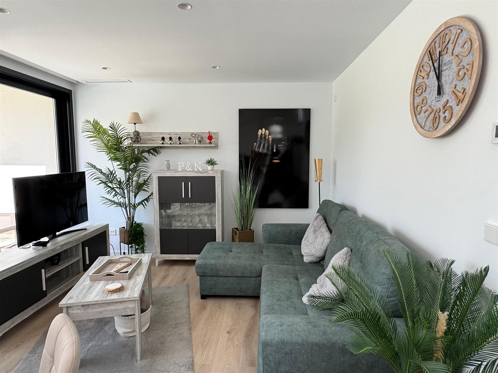 Duplex with Rooftop on the Golf of Font del Llop with swimming pool and community gardens, Alicante