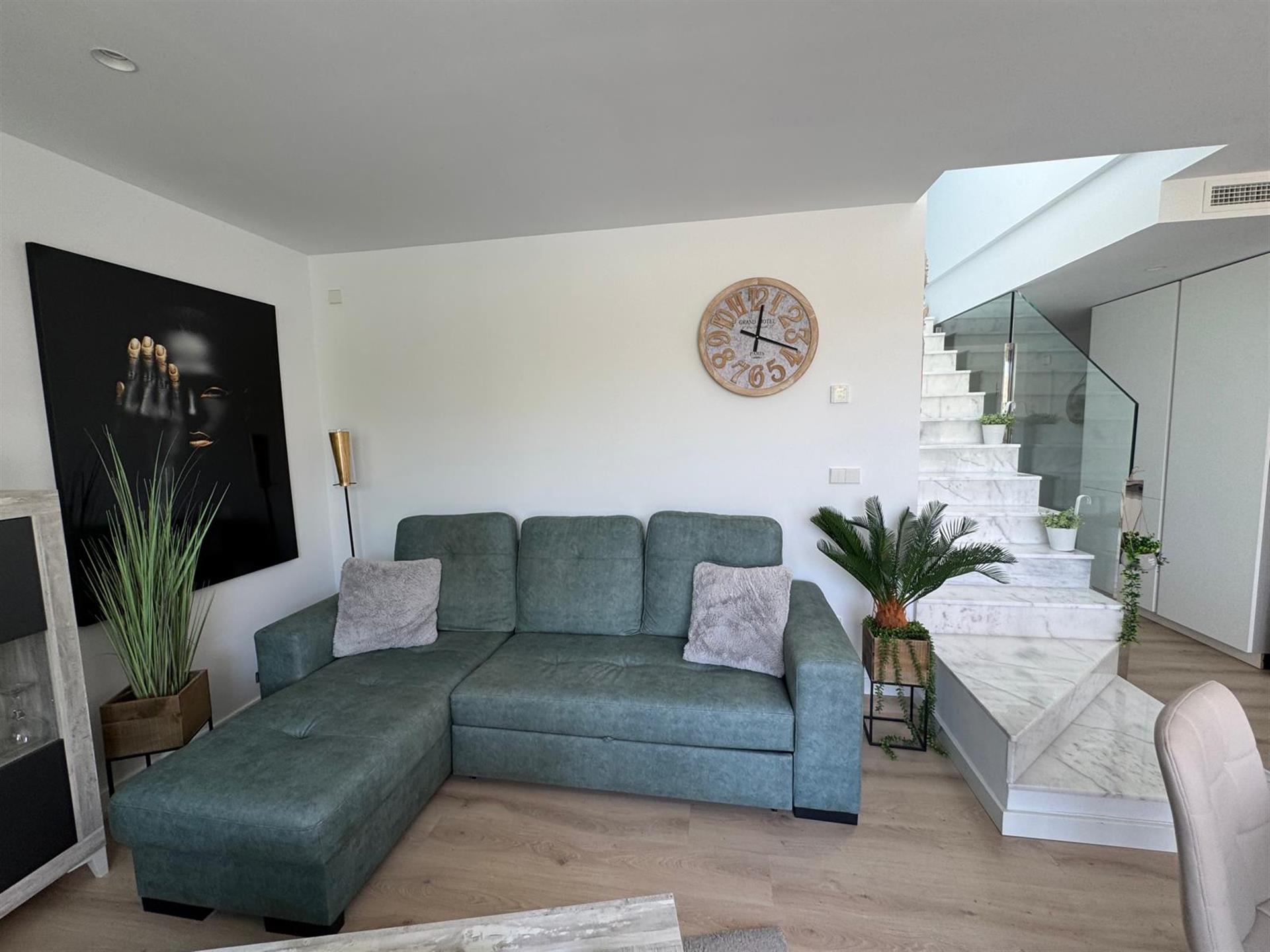 Duplex with Rooftop on the Golf of Font del Llop with swimming pool and community gardens, Alicante