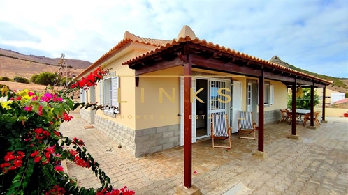Detached 3 bedroom villa ground floor - Porto Santo