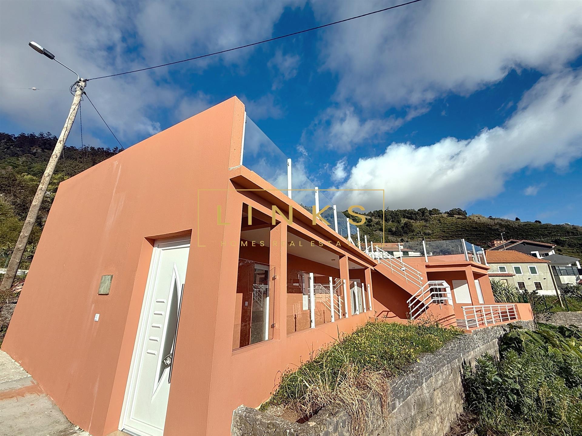 3 Bedroom House in Arco da Calheta with Sea View - Totally Refurbished