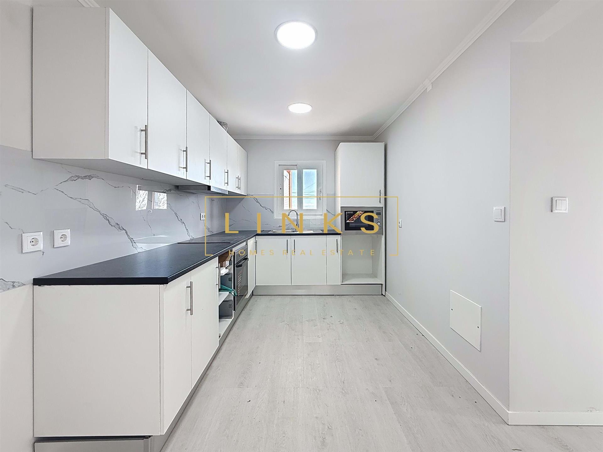 3 Bedroom House in Arco da Calheta with Sea View - Totally Refurbished