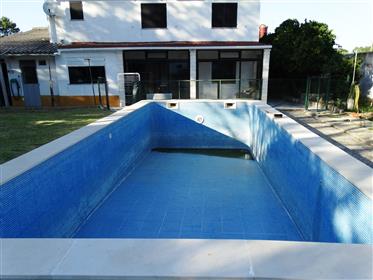 Casa pequeña granja Villa con piscina