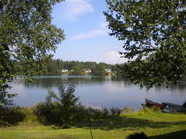 (Chicoutimi) жилища край на езерото лекар