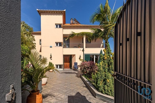 Casa T3 em Madeira de 187,00 m²