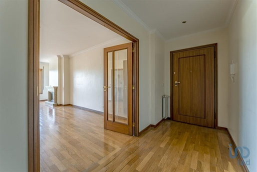 Apartamento T3 em Vilar de andorinho de 150,00 m²