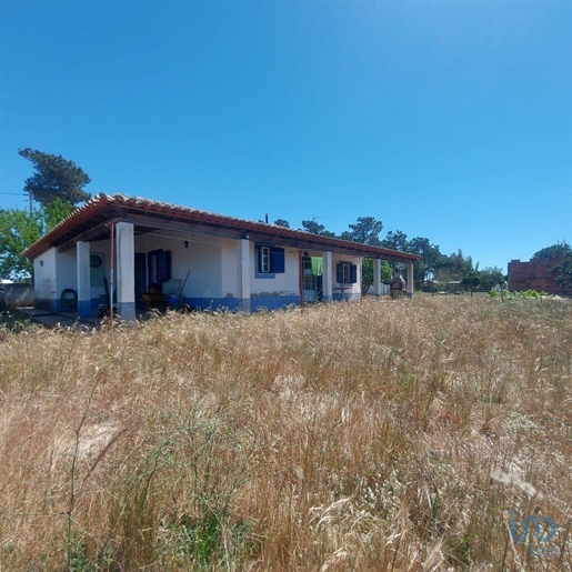 Country House with 3 Rooms in Setúbal with 159,00 m²