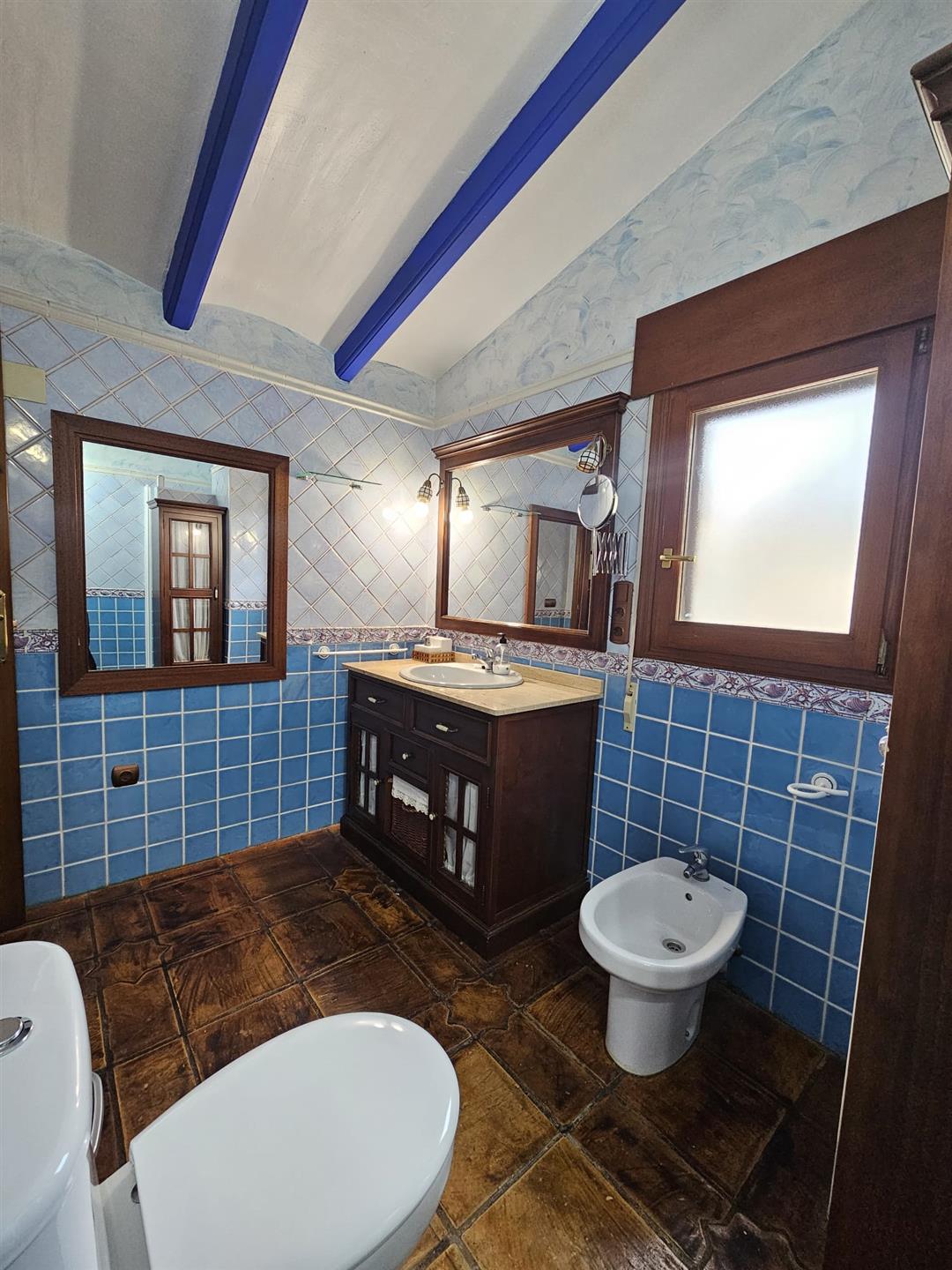 Purchase: House (03710)