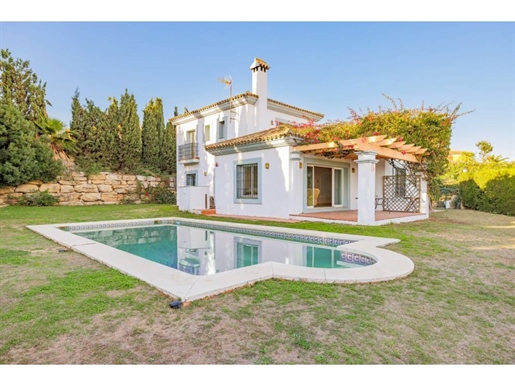 Encantadora Villa Andaluza en Alcaidesa