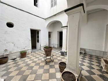 Spacious House To Renovate In Vejer De La Fra