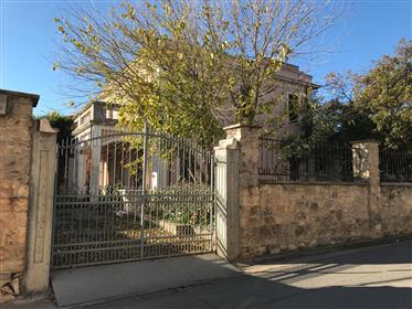 Prachtige villa in liberty-stijl in Sardara