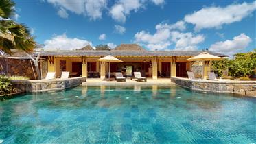 Prestige Villa în Golf din Tamarina  