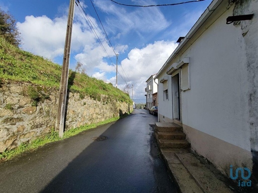 Village house with 3 Rooms in Viana do Castelo with 118,00 m²