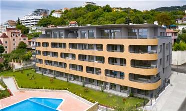 Apartament elegant cu patru camere în Varna-Bulgaria (Ue)
