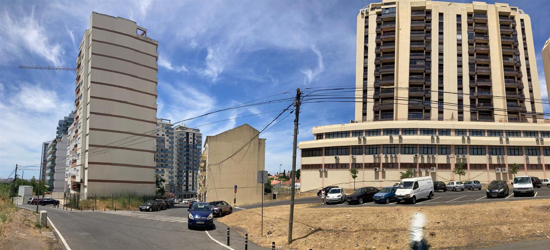 Osto: Tontti (1300)