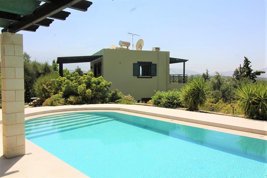Bl - 333 Hania, luxe villa te koop met uitzicht op het naaien in Almyrida