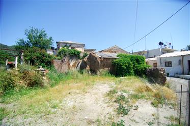 Hania à vendre, ancien moulin à huile en pierre à Koufos