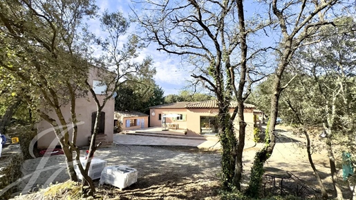 Villa of 190 m2 with independent accommodation of 50 m2 on land of 6200 with new swimming pool