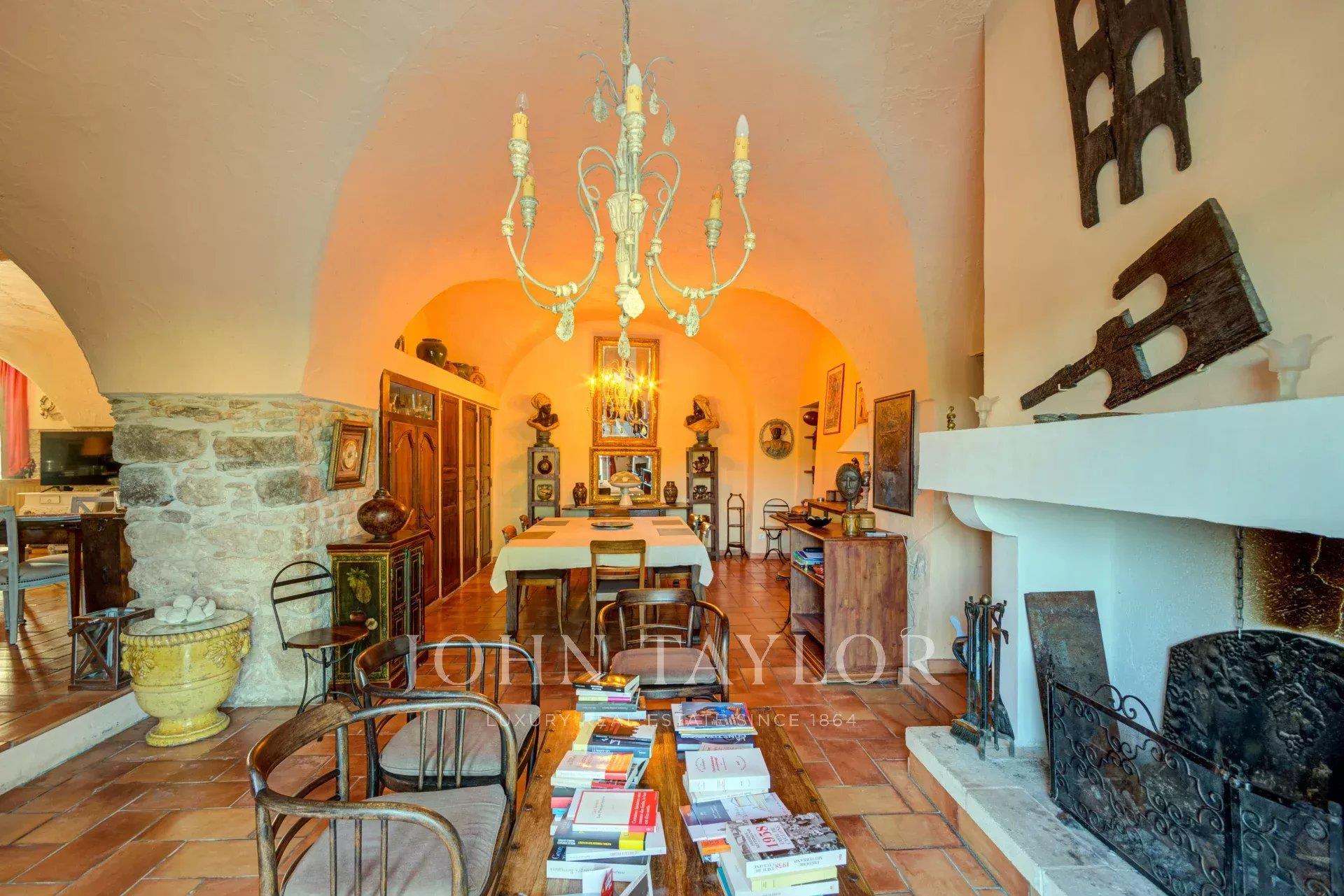 Autêntica casa de fazenda provençal
