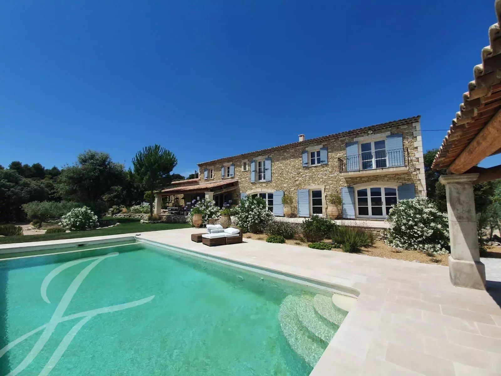 Exceptional Property With Luberon View In Gordes