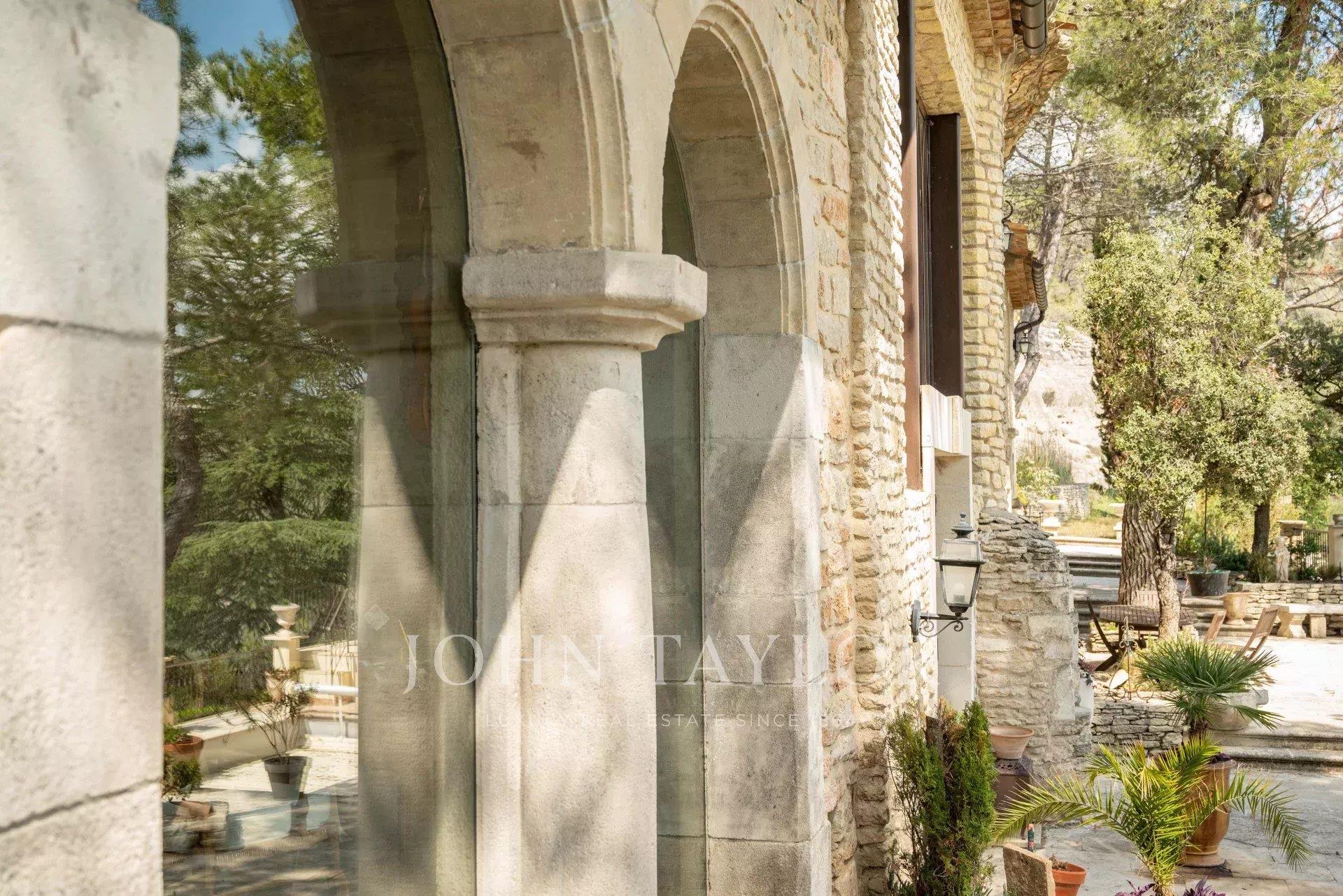 Maison Troglodyte