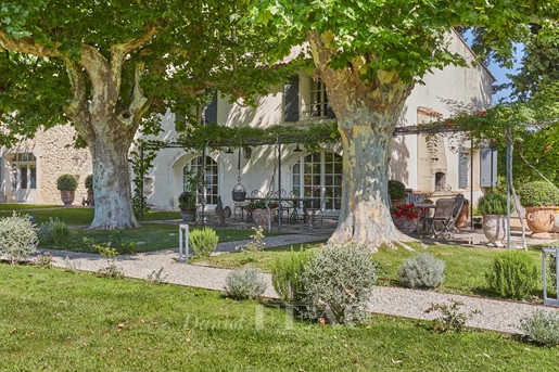 L'isle-Sur-La-Sorgue – Ein wunderschön eingerichtetes Anwesen aus dem 19. Jahrhundert