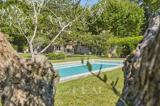 L'isle-Sur-La-Sorgue – A beautifully appointed 19th century property