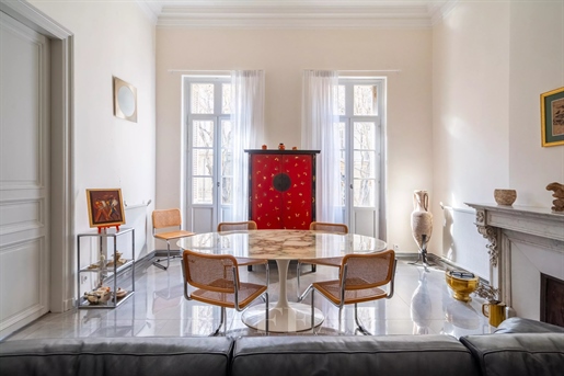Marseille 6th District – A family apartment with a terrace