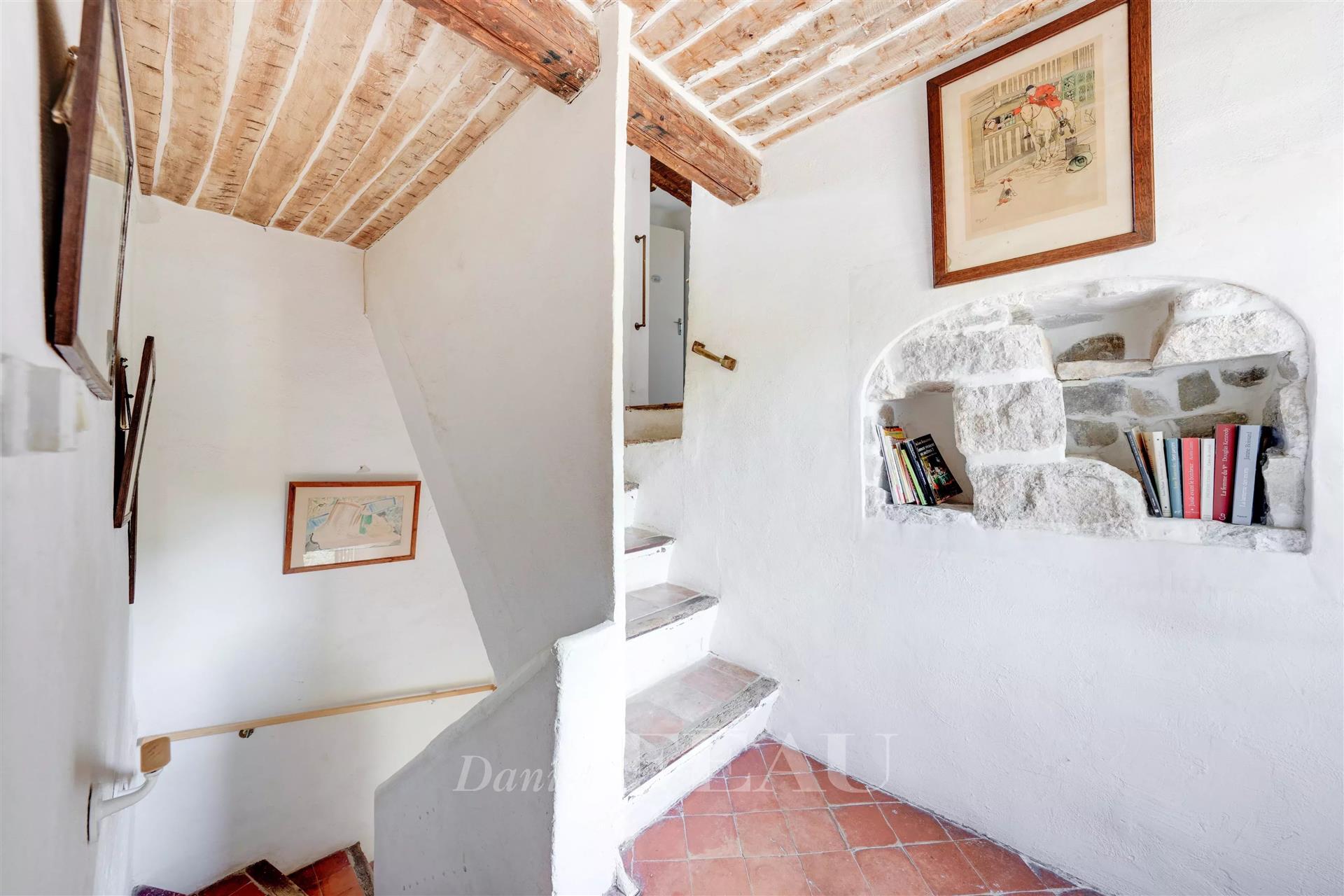 Le Beausset – A period property 15 min from the beaches