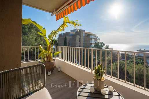 Marseille 7th District – A 3-bed apartment in a secure residence