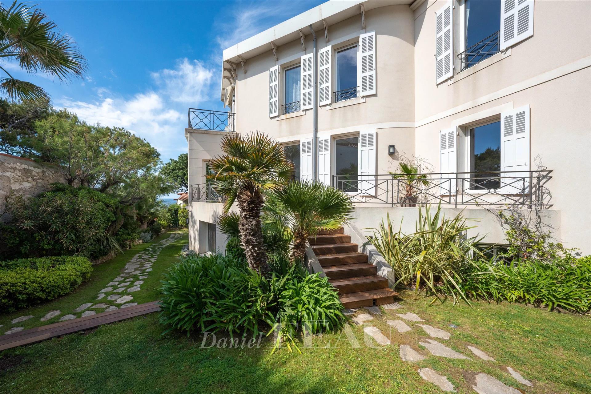 Marseille 7th District – A superb family home in a prime location