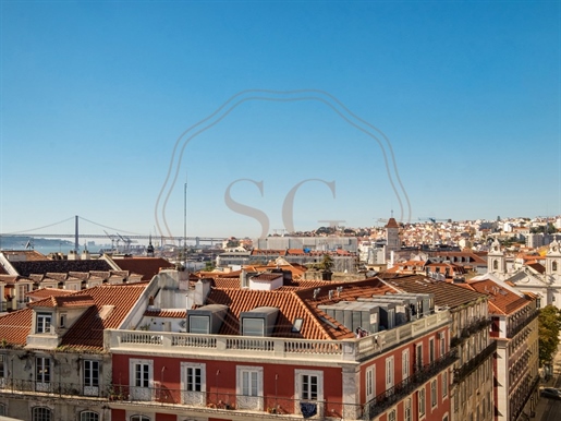 3 Bedroom Apartment in Chiado, with terrace overlooking the river.