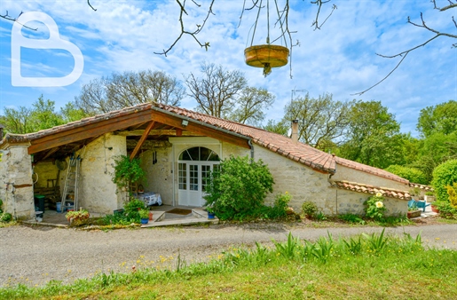 Ensemble de deux maisons clés en main situé au calme à Montaigu-de-Quercy