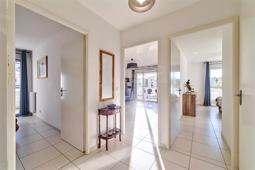 Mieszkanie pod klucz, stan idealny, taras 28 m² w Antibes
