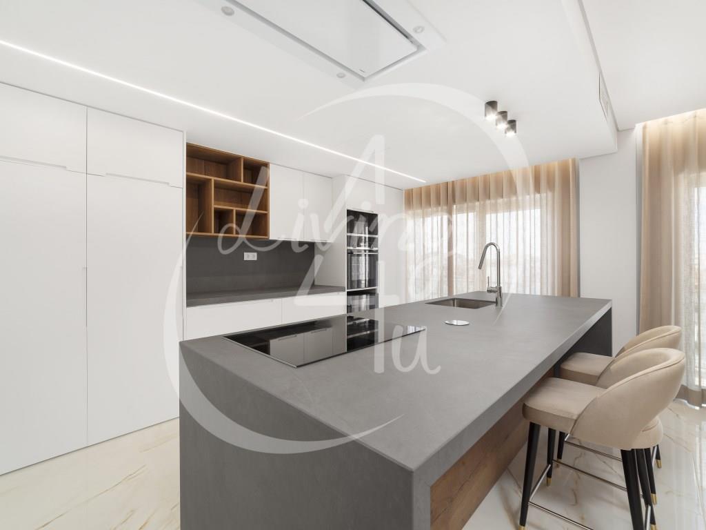 Purchase: Apartment (2500)