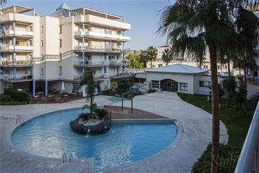 Roses - Santa Margarita - Bonito Apartamento de 2 dormitorios en residencia segura con piscina
