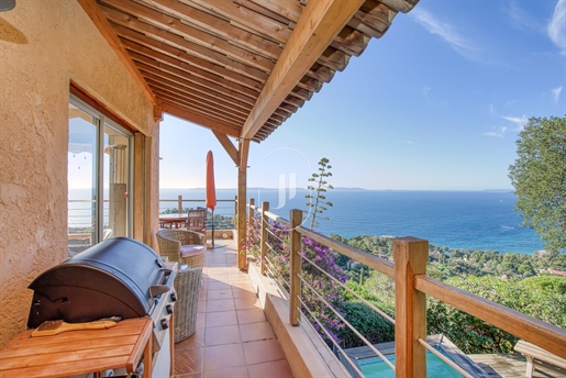 Apartment with sea view for sale in Rayol-Canadel-sur-Mer